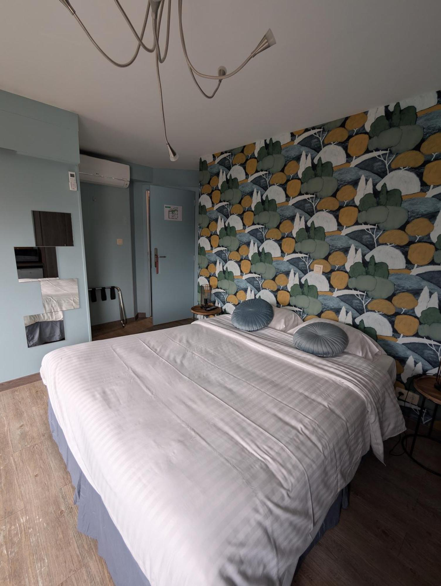 A Fleur De Couette Hotel Auvelais Екстериор снимка
